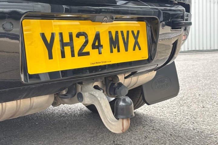 2024 (24) LAND ROVER COMMERCIAL DEFENDER 3.0 D300 Hard Top X-Dynamic HSE Auto 5612342