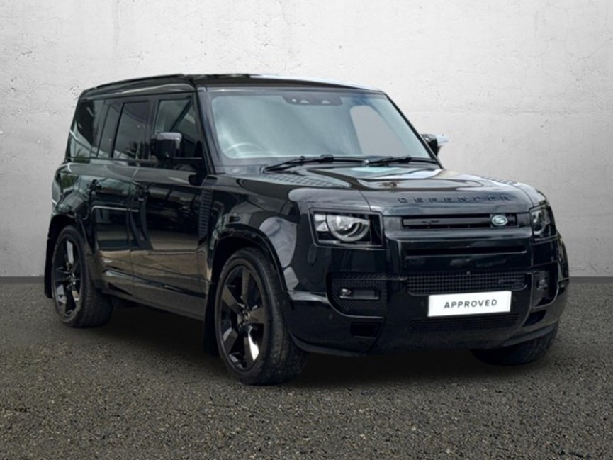 2024 (24) LAND ROVER COMMERCIAL DEFENDER 3.0 D300 Hard Top X-Dynamic HSE Auto