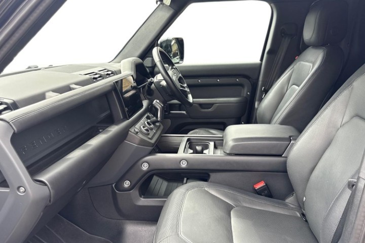 2024 (24) LAND ROVER COMMERCIAL DEFENDER 3.0 D300 Hard Top X-Dynamic HSE Auto 5612324