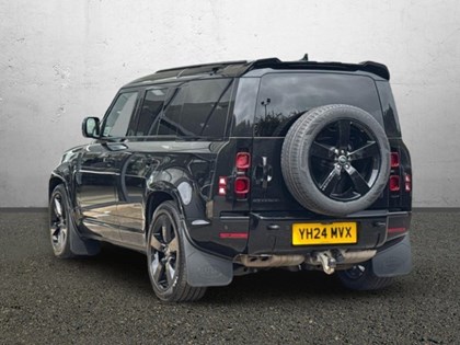 2024 (24) LAND ROVER COMMERCIAL DEFENDER 3.0 D300 Hard Top X-Dynamic HSE Auto