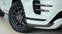 2022 (22) LAND ROVER RANGE ROVER EVOQUE 2.0 D165 R-Dynamic 5dr Auto 5821717