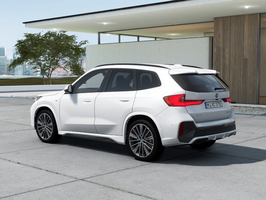 BMW iX1
