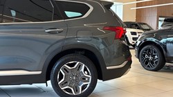 2023 (23) HYUNDAI SANTA FE 1.6 TGDi Hybrid Ultimate 5dr 4WD Auto 5817566