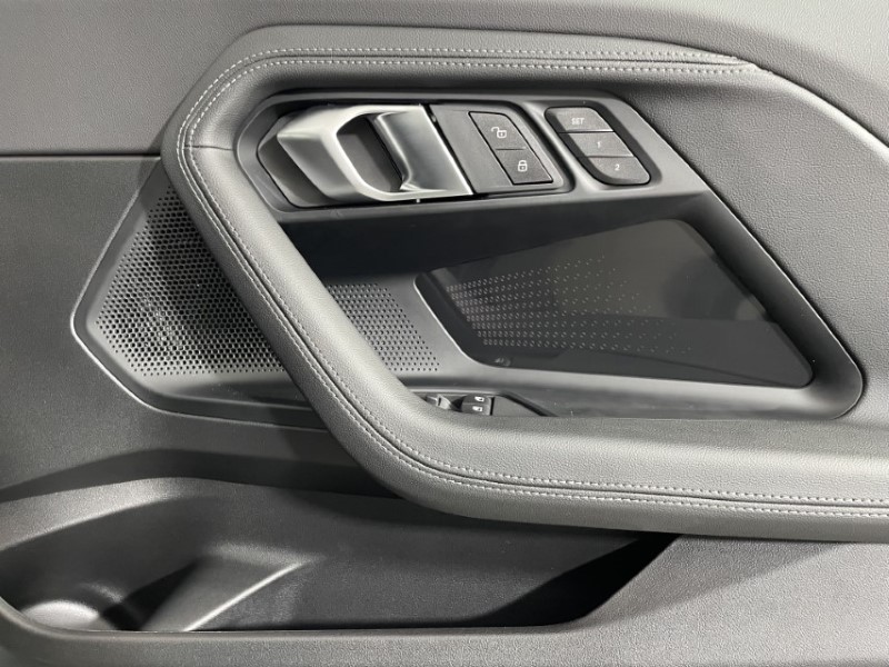  BMW 2 SERIES 220i M Sport 2dr Step Auto 3473750