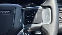 2022 (22) LAND ROVER DISCOVERY 3.0 D300 R-Dynamic HSE 5dr Auto 5647678