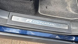 2022 (22) LAND ROVER DISCOVERY 3.0 D300 R-Dynamic HSE 5dr Auto 5647690