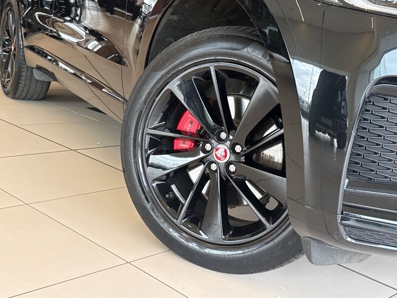 2022 (22) JAGUAR F-PACE 2.0 D200 R-Dynamic Black 5dr Auto AWD 5841624