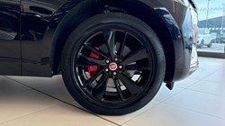 2022 (22) JAGUAR F-PACE 2.0 D200 R-Dynamic Black 5dr Auto AWD 5841589