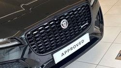 2022 (22) JAGUAR F-PACE 2.0 D200 R-Dynamic Black 5dr Auto AWD 5841623
