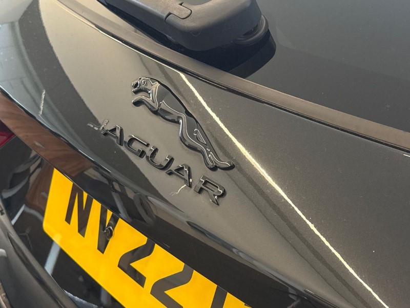 2022 (22) JAGUAR F-PACE 2.0 D200 R-Dynamic Black 5dr Auto AWD 5841626