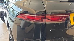 2022 (22) JAGUAR F-PACE 2.0 D200 R-Dynamic Black 5dr Auto AWD 5841600