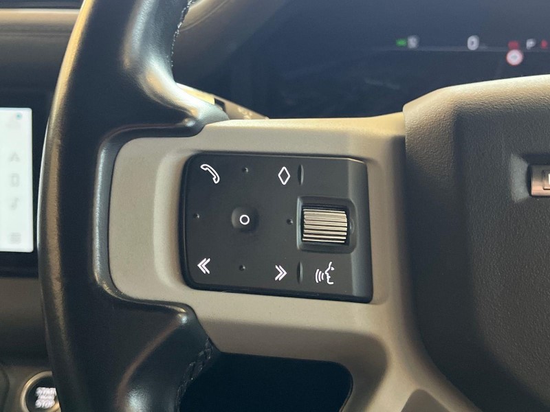 2021 (21) LAND ROVER DEFENDER 3.0 D250 X-Dynamic SE 90 3dr Auto 5839149