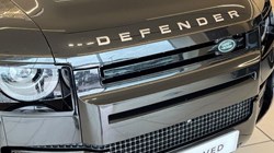 2021 (21) LAND ROVER DEFENDER 3.0 D250 X-Dynamic SE 90 3dr Auto 5839164