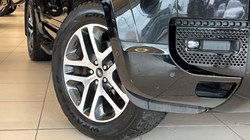 2021 (21) LAND ROVER DEFENDER 3.0 D250 X-Dynamic SE 90 3dr Auto 5839165