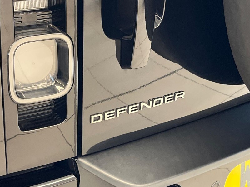 2021 (21) LAND ROVER DEFENDER 3.0 D250 X-Dynamic SE 90 3dr Auto 5839167