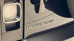 2021 (21) LAND ROVER DEFENDER 3.0 D250 X-Dynamic SE 90 3dr Auto 5839167