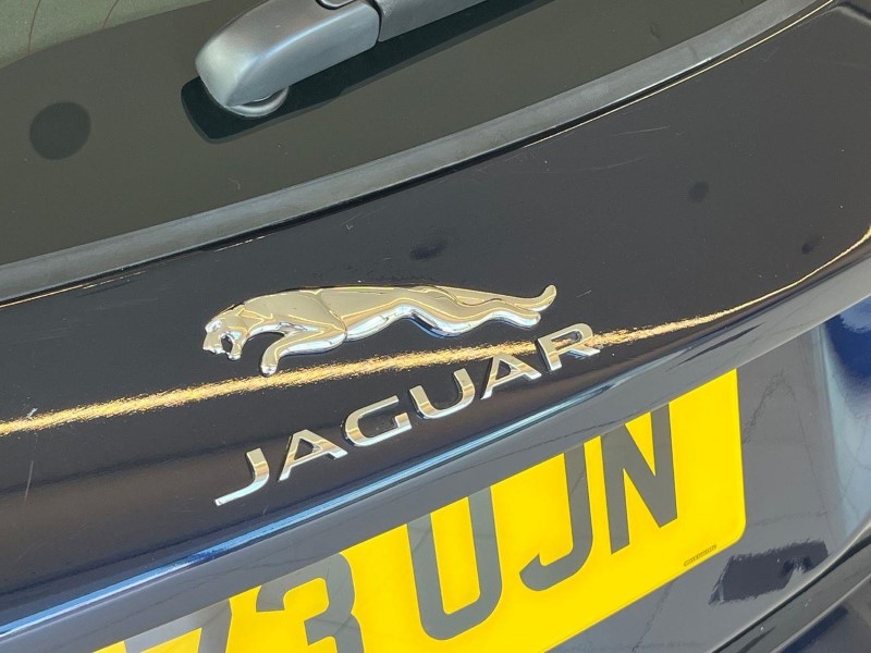 2023 (73) JAGUAR E-PACE 1.5 P300e R-Dynamic SE Black 5dr Auto 5820888