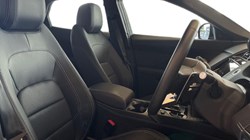 2023 (73) JAGUAR E-PACE 1.5 P300e R-Dynamic SE Black 5dr Auto 5820867