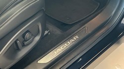 2023 (73) JAGUAR E-PACE 1.5 P300e R-Dynamic SE Black 5dr Auto 5820881