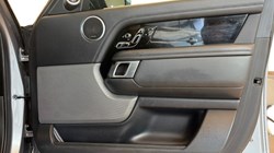2021 (21) LAND ROVER RANGE ROVER 3.0 D300 Westminster Black 4dr Auto 5824034