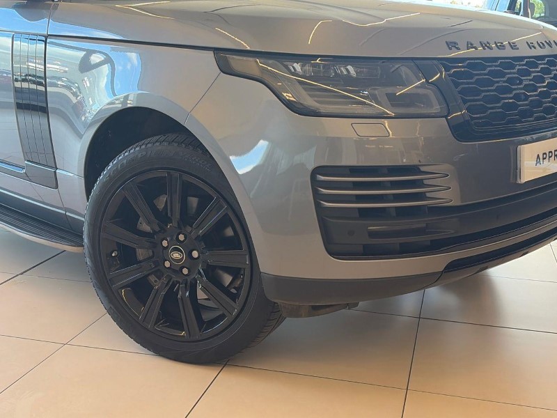 2021 (21) LAND ROVER RANGE ROVER 3.0 D300 Westminster Black 4dr Auto 5824055