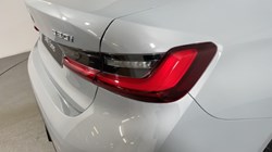 BMW 3 SERIES 320i M Sport 4dr Step Auto 3624779