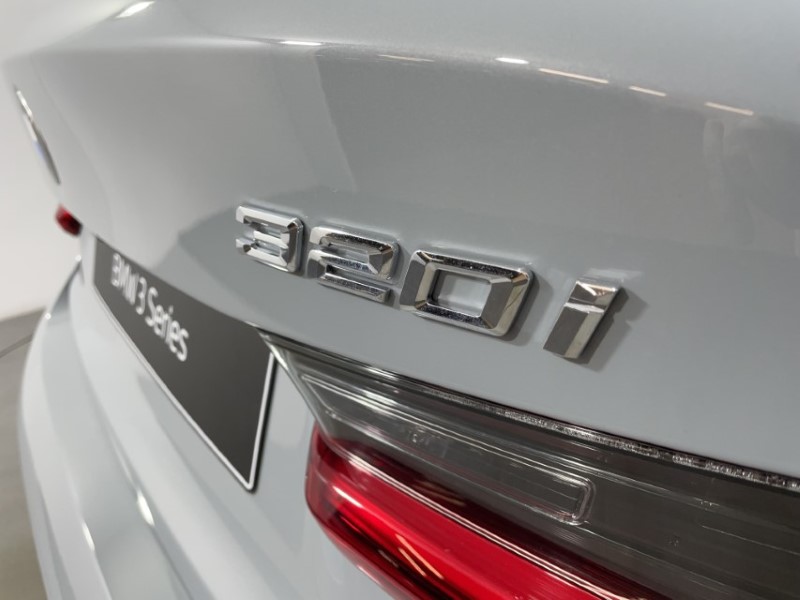  BMW 3 SERIES 320i M Sport 4dr Step Auto 3624780