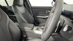BMW 3 SERIES 320i M Sport 4dr Step Auto 3624769