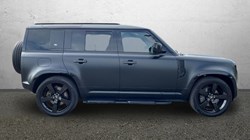 2024 (24) LAND ROVER DEFENDER 2.0 P400e X-Dynamic HSE 110 5dr Auto 5842727