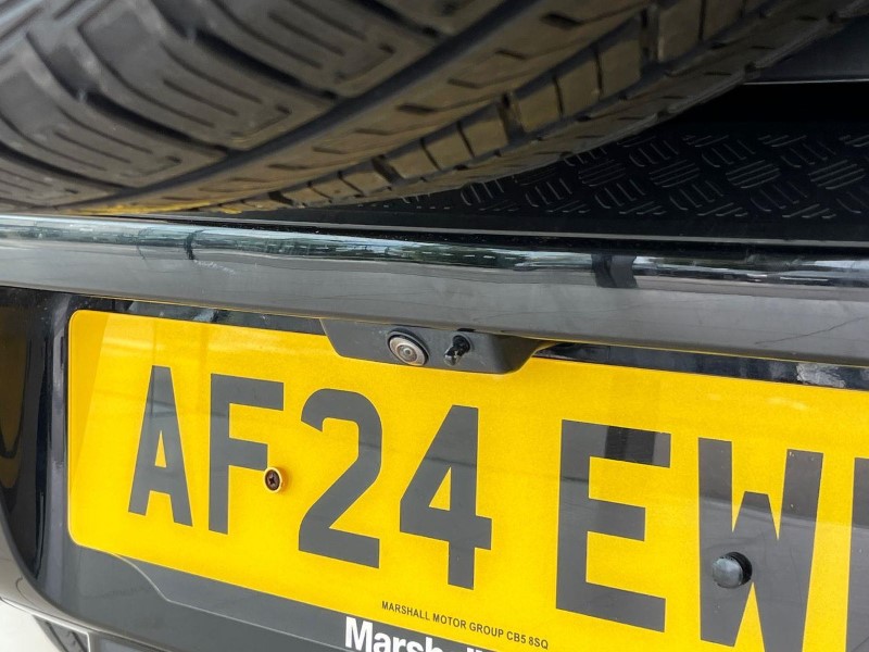 2024 (24) LAND ROVER DEFENDER 2.0 P400e X-Dynamic HSE 110 5dr Auto 5842765