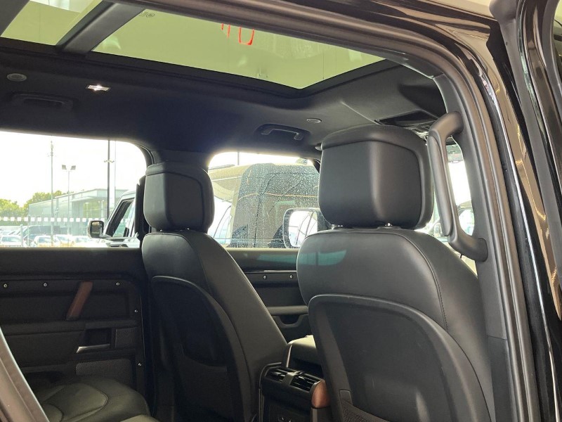 2024 (24) LAND ROVER DEFENDER 2.0 P400e X-Dynamic HSE 110 5dr Auto 5842778
