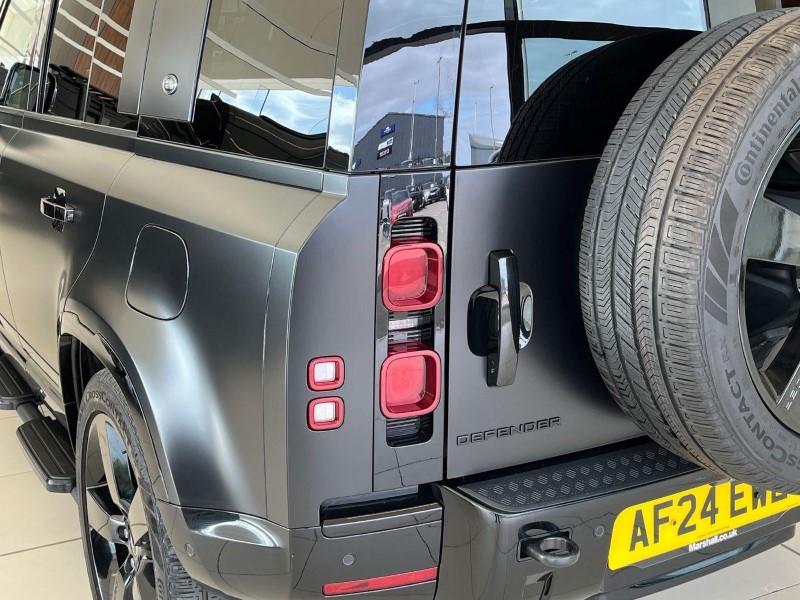 2024 (24) LAND ROVER DEFENDER 2.0 P400e X-Dynamic HSE 110 5dr Auto 5842771