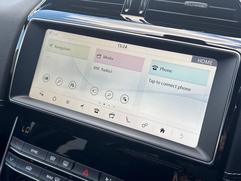 2019 (19) JAGUAR XE 2.0 Ingenium R-Sport 4dr Auto 5822756