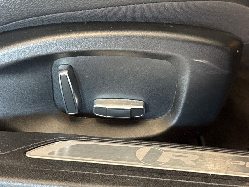 2019 (19) JAGUAR XE 2.0 Ingenium R-Sport 4dr Auto 5822750