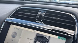 2019 (19) JAGUAR XE 2.0 Ingenium R-Sport 4dr Auto 5822761