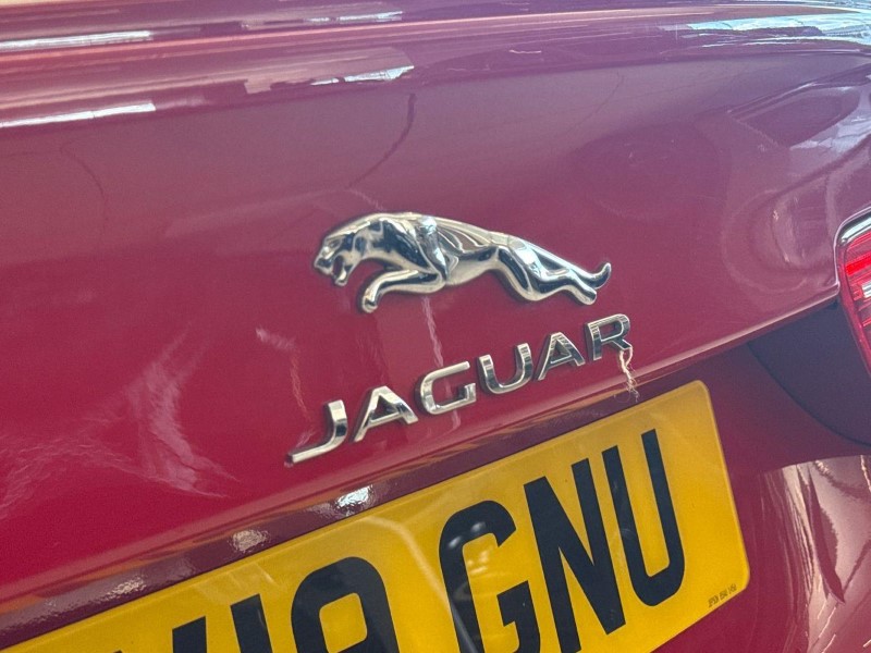 2019 (19) JAGUAR XE 2.0 Ingenium R-Sport 4dr Auto 5822767
