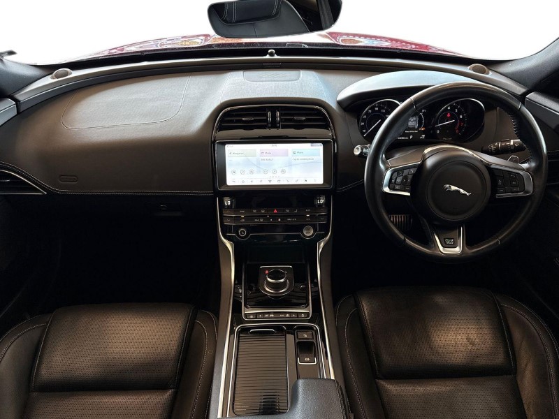 2019 (19) JAGUAR XE 2.0 Ingenium R-Sport 4dr Auto 5822736