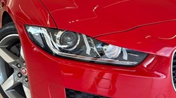 2019 (19) JAGUAR XE 2.0 Ingenium R-Sport 4dr Auto 5822744
