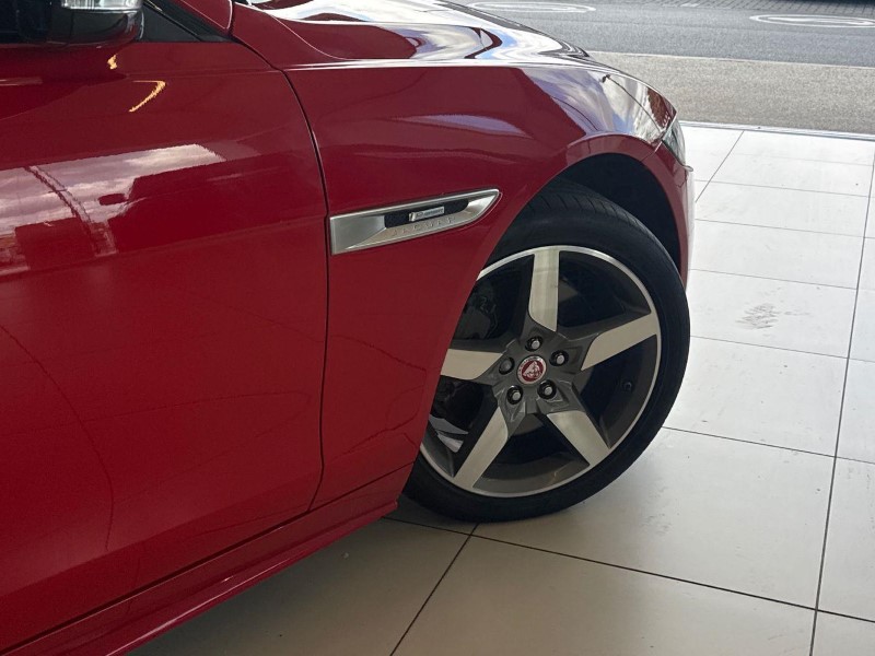 2019 (19) JAGUAR XE 2.0 Ingenium R-Sport 4dr Auto 5822771