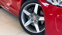 2019 (19) JAGUAR XE 2.0 Ingenium R-Sport 4dr Auto 5822766