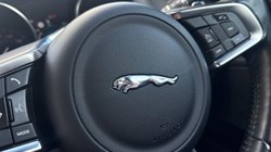 2019 (19) JAGUAR XE 2.0 Ingenium R-Sport 4dr Auto 5822753