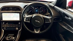 2019 (19) JAGUAR XE 2.0 Ingenium R-Sport 4dr Auto 5822742