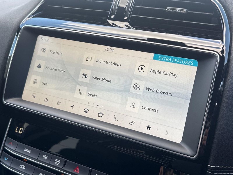 2019 (19) JAGUAR XE 2.0 Ingenium R-Sport 4dr Auto 5822757