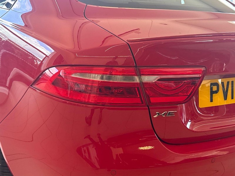 2019 (19) JAGUAR XE 2.0 Ingenium R-Sport 4dr Auto 5822746