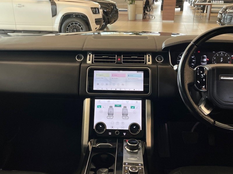 2021 (21)  Range Rover 5.0 P525 Autobiography 4Dr Auto Estate 5832825