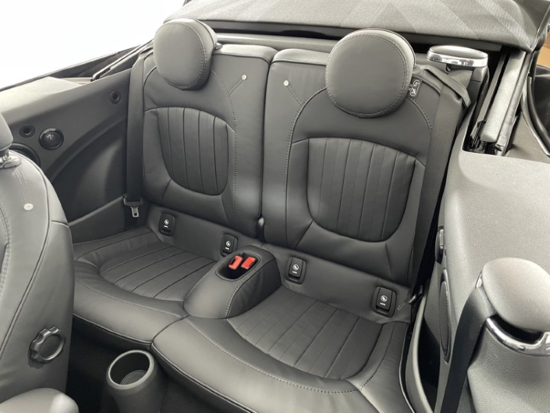  MINI CONVERTIBLE 2.0 John Cooper Works Premium Plus 2dr Auto 3652019