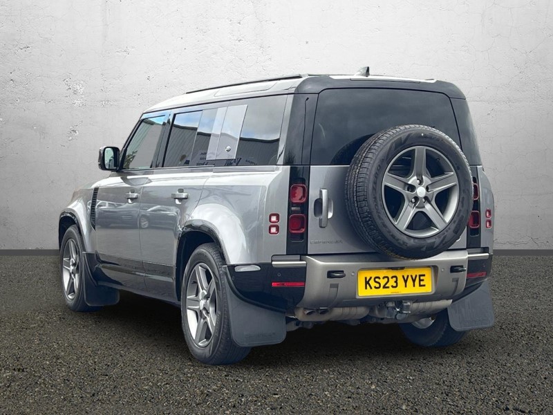 2023 (23) LAND ROVER DEFENDER 3.0 D250 X-Dynamic SE 110 5dr Auto [7 Seat] 1