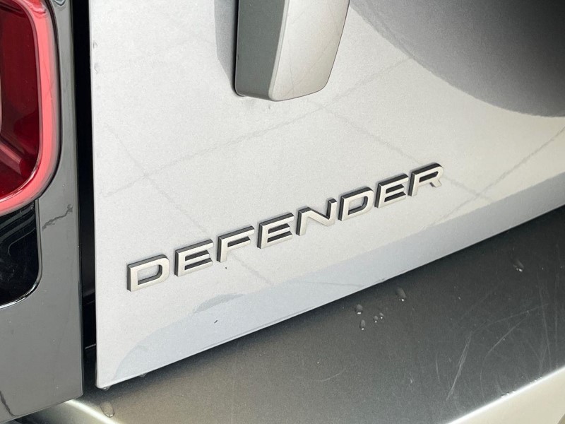 2023 (23) LAND ROVER DEFENDER 3.0 D250 X-Dynamic SE 110 5dr Auto [7 Seat] 5832484