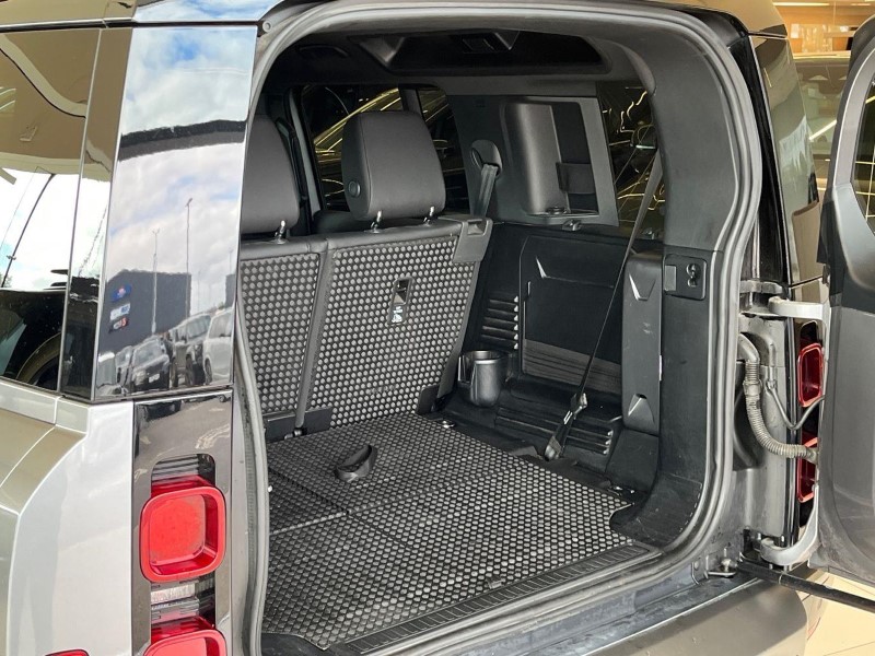 2023 (23) LAND ROVER DEFENDER 3.0 D250 X-Dynamic SE 110 5dr Auto [7 Seat] 5832478