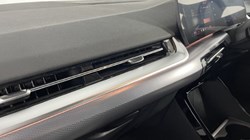 BMW 2 SERIES 230e xDrive M Sport 5dr DCT 3654677